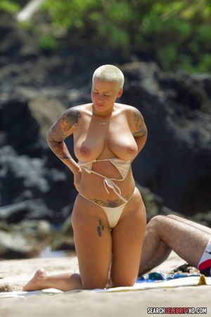 nude pictures of amber rose