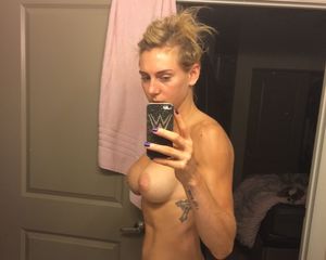 charlotte flair nude leaked photos